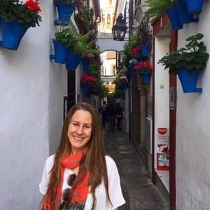 Meet your Posher, Alexandra